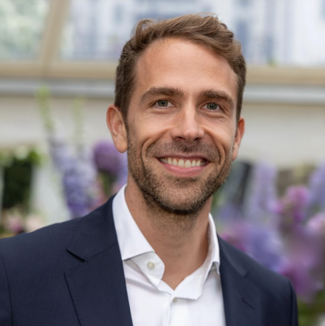 Tom Wolffers at a Neumann Kaffee Gruppe get-together